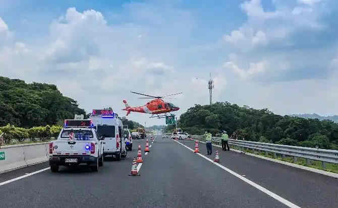 龙马潭区高速公路汽车救援案例